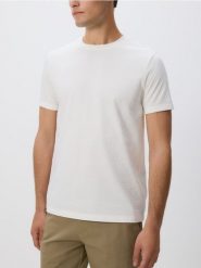 Strukturalny t-shirt regular fit - złamana biel. T-shirty męskie Reserved, l, bez wzorów, z dzianiny, bez kołnierzyka. Za 69.99 zł.