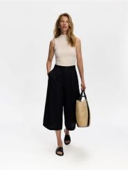 Spodnie culotte z lnu - czarny. Czarne spodnie materiałowe damskie Reserved, bez wzorów. Za 149.99 zł.
