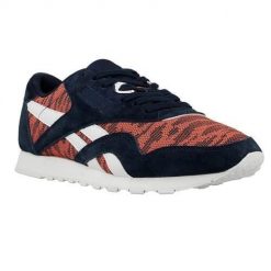 Buty do chodzenia damskie Reebok CL Nylon Sail Away. Niebieskie buty sportowe na co dzień damskie Reebok, bez wzorów, z materiału, na fitness i siłownię, reebok classic. Za 235.00 zł.