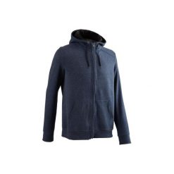Bluza na zamek z kapturem Gym & Pilates 900 męska. Niebieskie bluzy z kapturem męskie DOMYOS, m, z bawełny. Za 79.99 zł.