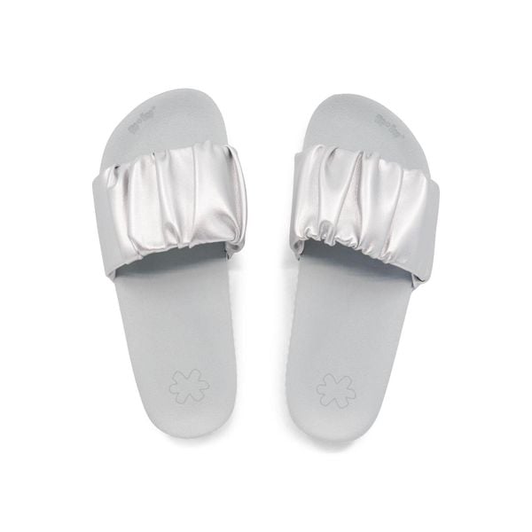 Klapki plażowe damskie Flip Flop Pool Gentle. Szare klapki damskie Flip Flop, bez wzorów, bez obcasa. Za 88.55 zł.