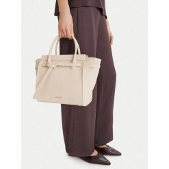 Torebka Lasocki. Brązowe torebki klasyczne damskie Lasocki, bez wzorów, bez dodatków. Za 219.99 zł.