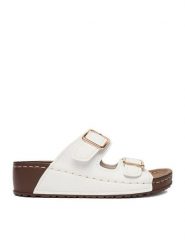 Go Soft Klapki CEO-W21202 Biały. Białe klapki damskie GO SOFT, bez wzorów, ze skóry, bez obcasa. Za 99.99 zł.