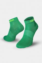 Bezszwowe skarpety oddychające Nessi Sportswear. Zielone skarpetki damskie NESSI SPORTSWEAR, bez wzorów, z bawełny. Za 59.90 zł.