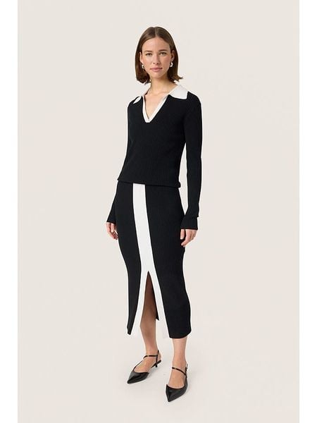 Soaked in Luxury Spódnica w kolorze czarnym rozmiar: XXL. Czarne spódniczki damskie Soaked in Luxury, xxl, bez wzorów, midi, proste. Za 152.99 zł.