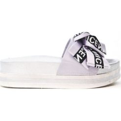 Klapki z kokardką (38). Szare klapki damskie Viestar Shoes, bez wzorów, bez obcasa. Za 59.00 zł.