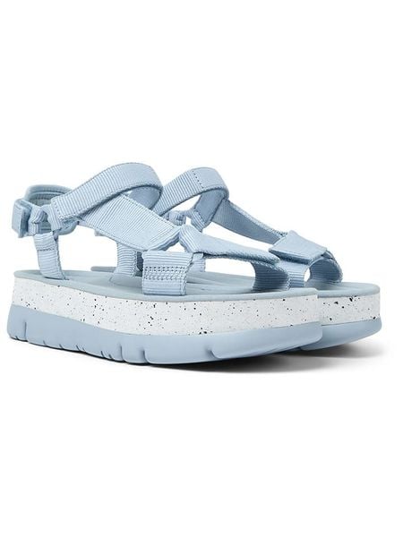 Camper Sandały w kolorze błękitnym na obcasie rozmiar: 40. Niebieskie sandały damskie Camper, bez wzorów, bez obcasa, na koturnie. Za 196.24 zł.