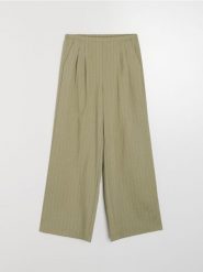 Spodnie wide leg w pionowe paski z wiskozą i domieszką lnu - wielobarwny. Spodnie materiałowe damskie Sinsay, bez wzorów, z wiskozy. Za 49.99 zł.