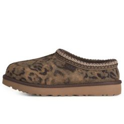 Kapcie Ugg Australian W Tasman Spotted Damskie. Brązowe kapcie damskie Ugg, z gumy. Za 728.99 zł.