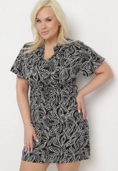 Czarno-Biała Sukienka Rozkloszowana ze Sznurkiem w Talii w Drobny Print Ikattia. Czarne sukienki damskie Born2be, na lato, l, bez wzorów, z materiału, bez kołnierzyka, bez ramiączek, mini, rozkloszowane. W wyprzedaży za 47.99 zł.