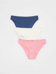 Bawełniane majtki figi 3 pack - różowy. Czerwone figi damskie Reserved, l, bez wzorów, z bawełny. W wyprzedaży za 39.99 zł.