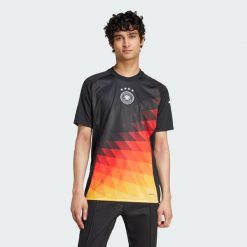 Koszulka Germany Pre-Match. Czarne t-shirty sportowe męskie Adidas, l, z materiału, bez ramiączek, do piłki nożnej. W wyprzedaży za 273.70 zł.