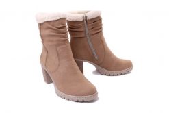 RIEKER Y2594-20 brown, botki damskie. Brązowe botki damskie Rieker, na zimę, bez obcasa, na obcasie, bez zapięcia. Za 329.90 zł.