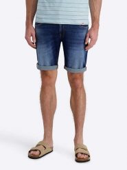 Timezone Szorty dżinsowe "Scotty" - Slim fit - w kolorze niebieskim rozmiar: W32. Niebieskie szorty męskie Timezone, bez wzorów, z jeansu, klasyczne. Za 127.35 zł.