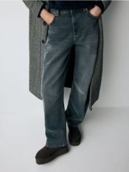 Skórzane śniegowce na platformie - ciemnobrązowy. Brązowe śniegowce damskie Reserved, ze skóry. W wyprzedaży za 129.99 zł.