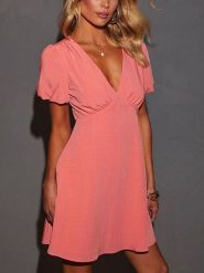 Milan Kiss Sukienka w kolorze koralowym rozmiar: S. Czerwone sukienki damskie Milan Kiss, na imprezę, s, bez wzorów, bez kołnierzyka, bez ramiączek, mini. Za 166.88 zł.