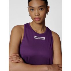 Damski tank top Hummel Te Tola. Fioletowe topy damskie HUMMEL, bez wzorów, z materiału, bez kołnierzyka. Za 113.50 zł.