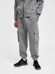 Spodnie cargo Hummel Tech. Szare szorty męskie HUMMEL, bez wzorów, z bawełny. Za 302.00 zł.
