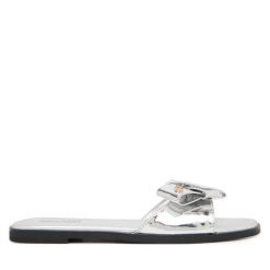 Klapki LOVE MOSCHINO. Szare klapki damskie Love Moschino, bez wzorów, bez obcasa. Za 799.99 zł.