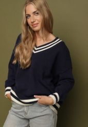 Granatowy Sweter z Domieszką Kaszmiru w Stylu Preppy Liendria. Niebieskie swetry klasyczne damskie Born2be, z dzianiny, bez kołnierzyka. Za 119.99 zł.