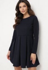 Granatowa Elegancka Sukienka o Rozkloszowanym Kroju Temitonia. Niebieskie sukienki damskie Born2be, m, bez wzorów, eleganckie, bez kołnierzyka, bez ramiączek, mini, rozkloszowane. W wyprzedaży za 111.99 zł.