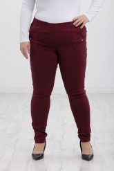 Klasyczne bordowe spodnie Nita ze zwężoną nogawką PLUS SIZE XXL. Czerwone spodnie materiałowe damskie Nasi partnerzy, bez wzorów, z elastanu, biznesowe, plus size. Za 159.90 zł.