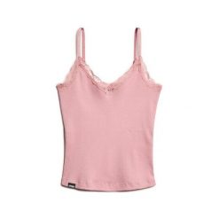 Krótki top z koronkową lamówką dla kobiet Superdry Essential. Czerwone topy damskie Superdry., bez wzorów, z koronki, bez kołnierzyka. W wyprzedaży za 104.75 zł.