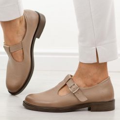 Cappucciono skórzane Polskie półbuty damskie Deoni D658. Półbuty damskie Deoni, bez wzorów, z jeansu, biznesowe, z okrągłym noskiem, bez obcasa, na płaskiej podeszwie. Za 429.00 zł.