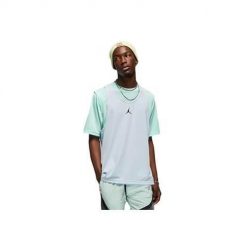 Koszulka sportowa męska Nike Air Jordan Dri-fit Sport Statement. Białe t-shirty sportowe męskie Nike, m, z poliesteru, bez ramiączek, dri-fit (nike). Za 387.00 zł.