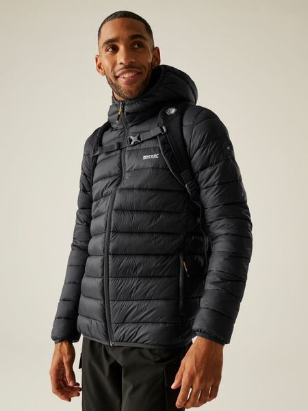 Regatta Kurtka pikowana "Marizion" w kolorze antracytowym rozmiar: L. Czarne kurtki męskie Regatta, l, bez wzorów, bez kaptura. Za 187.07 zł.