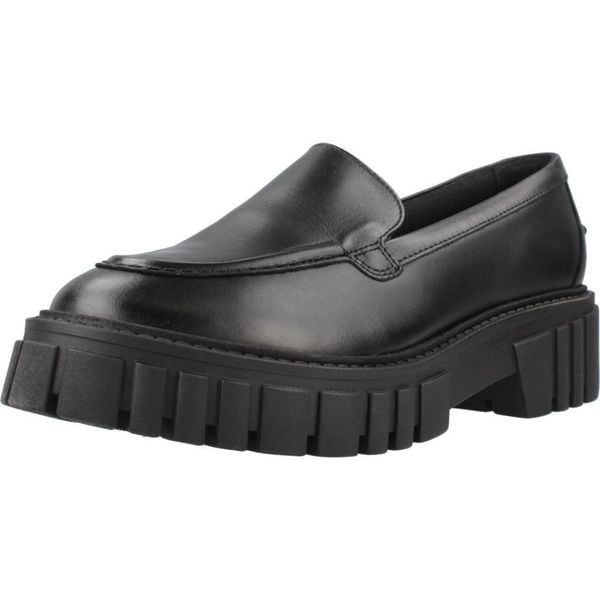 Buty CLARKS PAGE LOAFER LEATHER Czarny. Czarne obuwie treningowe damskie Clarks, na fitness i siłownię. Za 323.99 zł.