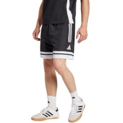 Spodenki męskie adidas Squadra 25. Białe szorty męskie Adidas, bez wzorów, sportowe. Za 87.00 zł.