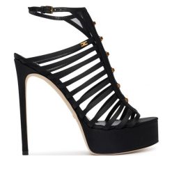 Sandały Elisabetta Franchi. Czarne sandały damskie Elisabetta Franchi, bez wzorów, bez obcasa, na szpilce. Za 3,359.00 zł.