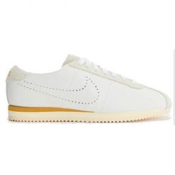 Buty do chodzenia damskie Nike Cortez. Białe buty sportowe na co dzień damskie Nike, bez wzorów, z gumy, trekkingowe, Nike Cortez. Za 614.00 zł.