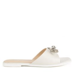 Klapki Eva Minge. Białe klapki damskie Eva Minge, bez wzorów, bez obcasa. Za 349.99 zł.