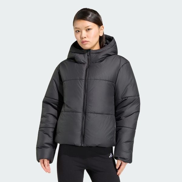 Puchowa ocieplana kurtka ESSENTIALS HIGHLOFT. Czarne kurtki damskie Adidas, xs, bez wzorów, z materiału, bez kaptura. Za 479.00 zł.