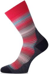 Skarpety merino WLG. Brązowe skarpetki damskie LASTING, bez wzorów, z elastanu. Za 105.90 zł.