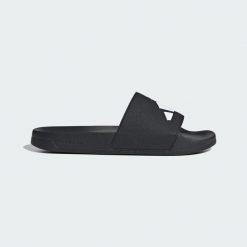 Klapki Adilette Shower. Białe klapki damskie Adidas, bez wzorów, bez obcasa. Za 119.00 zł.