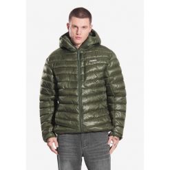 Kurtka turystyczna męska Prosto Synthetic. Zielone kurtki męskie Prosto., m, bez wzorów, bez kaptura. W wyprzedaży za 305.99 zł.