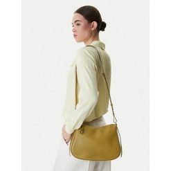 Torebka Coccinelle. Zielone torebki klasyczne damskie Coccinelle, bez wzorów, bez dodatków. Za 1,269.00 zł.