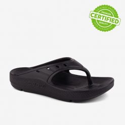 Klapki damskie Coqui Riva na koturnie, czarne. Czarne klapki damskie Coqui, bez wzorów, z materiału, bez obcasa, na koturnie. Za 129.99 zł.