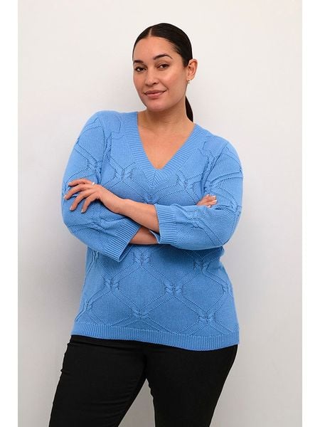 KAFFE curve Sweter w kolorze błękitnym rozmiar: S. Niebieskie swetry klasyczne damskie KAFFE curve, s, bez kołnierzyka. Za 65.38 zł.