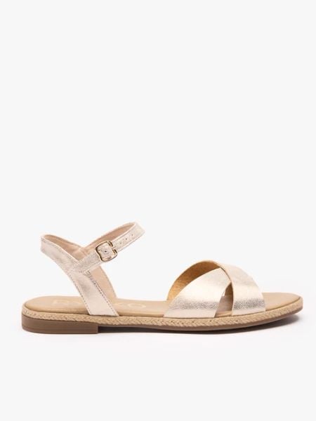 Platynowe płaskie sandały. Brązowe sandały damskie Ryłko, bez wzorów, z materiału, bez obcasa, na obcasie. Za 279.99 zł.