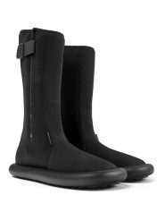 Camper Kozaki w kolorze czarnym rozmiar: 38. Czarne kozaki damskie Camper, bez obcasa. Za 852.53 zł.