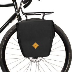 Torba rowerowa Pannier Small Czarny RESTRAP. Czarne torebki klasyczne damskie RESTRAP, bez wzorów, bez dodatków. Za 474.00 zł.