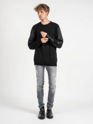 Les Hommes Sweter | LKK112 603A | Classic Fit Jumper With Nylon Detail On Sleeves | Mężczyzna | Czarny. Czarne swetry męskie Les Hommes, m, bez wzorów, z bawełny, bez kołnierzyka. W wyprzedaży za 729.00 zł.