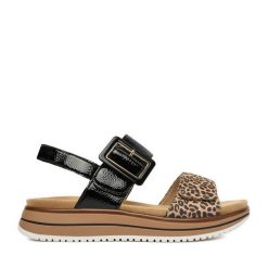 Sandały Remonte. Czarne sandały damskie Remonte, bez wzorów, bez obcasa, na płaskiej podeszwie. Za 379.99 zł.