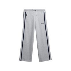 Damskie spodnie dresowe Superdry Logo Athletic Essentials. Szare spodnie sportowe damskie Superdry., s, z dresówki, do biegania. Za 283.65 zł.