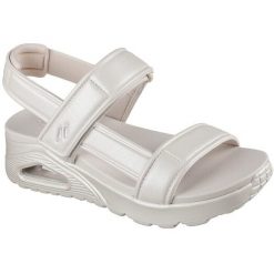 Sandały Skechers Uno-basically Pretty, Kobiety. Białe sandały damskie Skechers, bez wzorów, ze skóry ekologicznej, bez obcasa. Za 390.00 zł.
