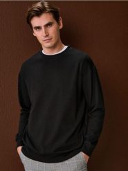 Bluza crewneck basic - czarny. Czarne bluzy bez kaptura męskie Sinsay, l. Za 49.99 zł.